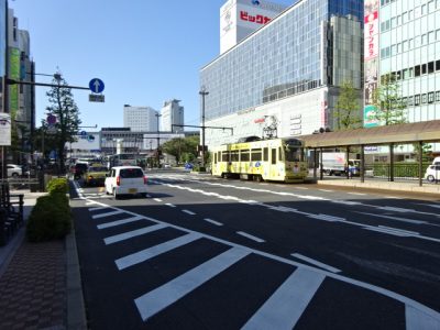 岡山駅前の路面電車