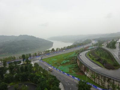重慶の嘉陵江の流れ